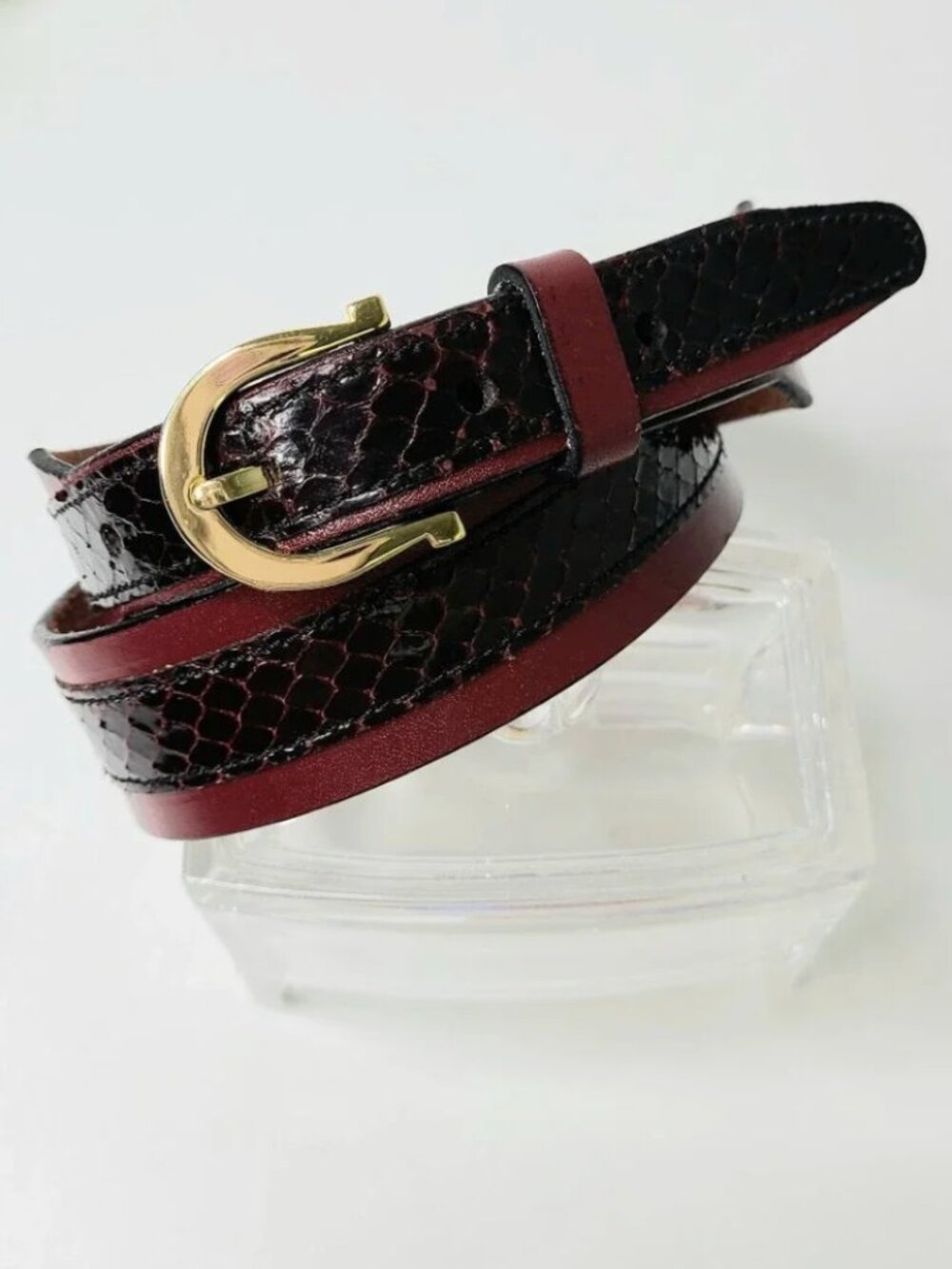 Vintage Pierre Cardin Oxblood Cowhide Equestrian Horseshoe Buckle Belt Sz XS